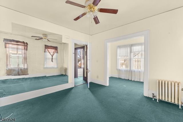 146 E 10Th Ave 2, Roselle Boro, NJ 07203