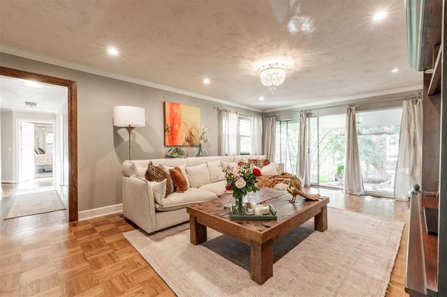 9405 Silver Lake Drive, Oklahoma City, OK 73162