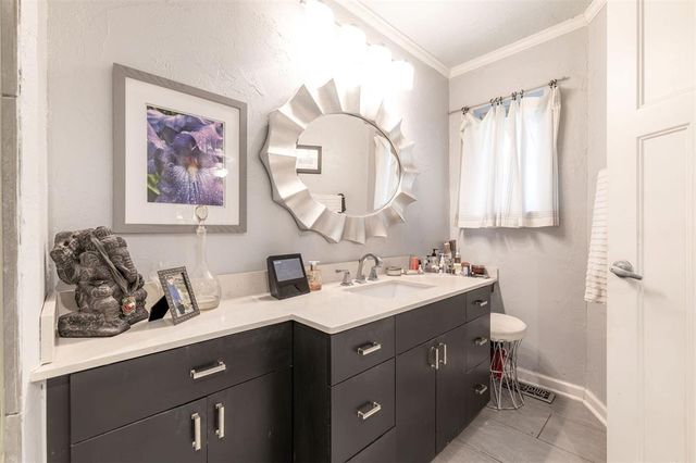 9405 Silver Lake Drive, Oklahoma City, OK 73162