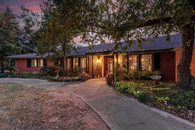 9405 Silver Lake Drive, Oklahoma City, OK 73162