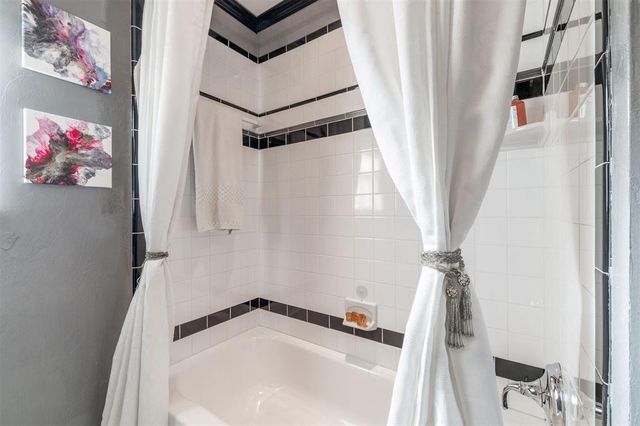 9405 Silver Lake Drive, Oklahoma City, OK 73162