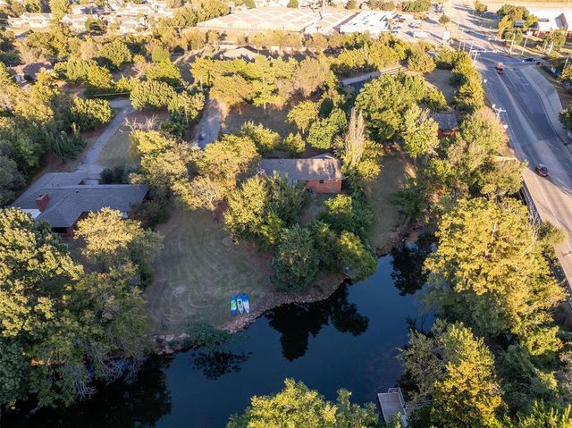 9405 Silver Lake Drive, Oklahoma City, OK 73162