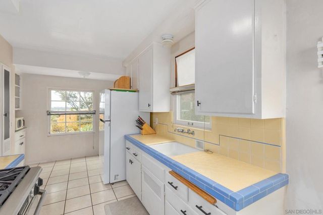 4405 New Hampshire St., San Diego, CA 92116