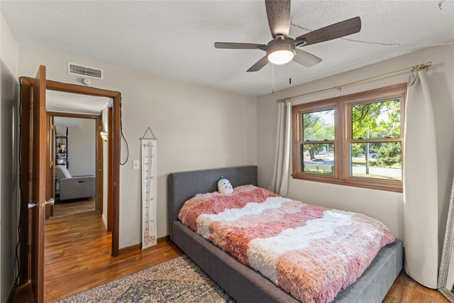 1900 50th Street 9, Des Moines, IA 50310