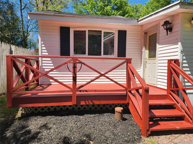 6 Lafayette Avenue, Smallwood, NY 12778