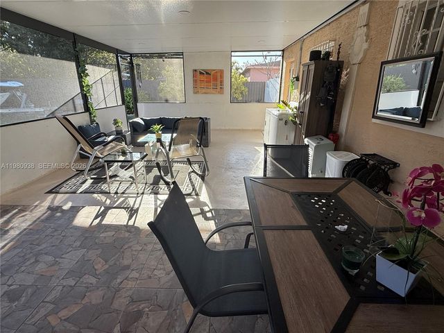 840 NW 130th St, North Miami, FL 33168