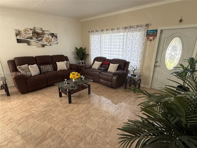 840 NW 130th St, North Miami, FL 33168