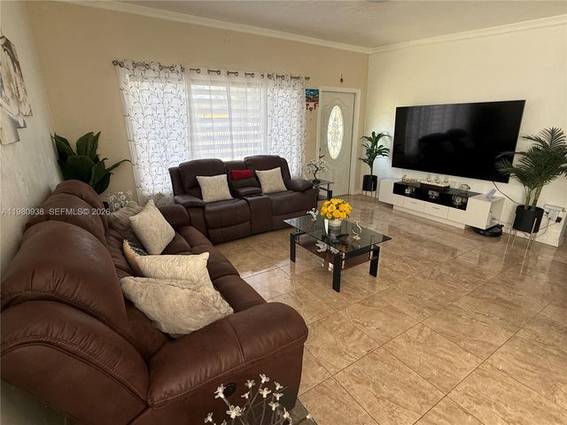 840 NW 130th St, North Miami, FL 33168