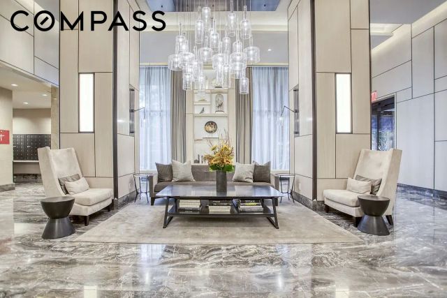 300 E 59th St Apt 705, New York City, NY 10022