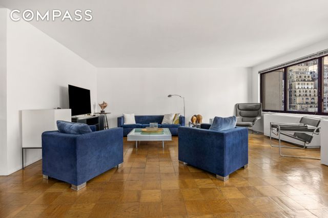 300 E 59th St Apt 705, New York City, NY 10022