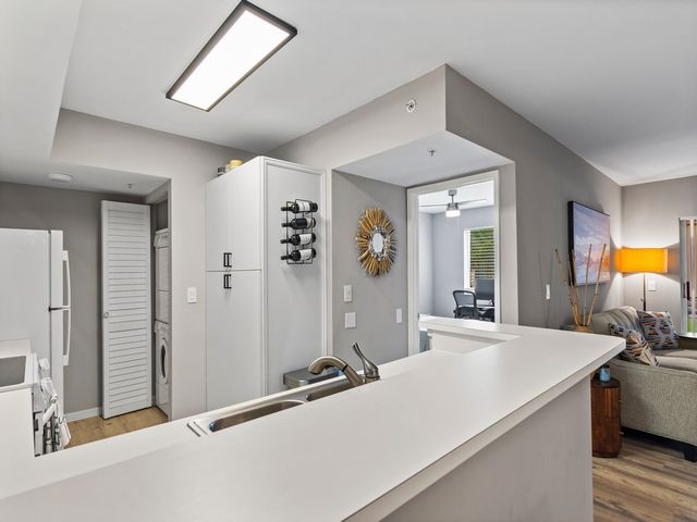 1650 N 42nd Circle 109, Vero Beach, FL 32967