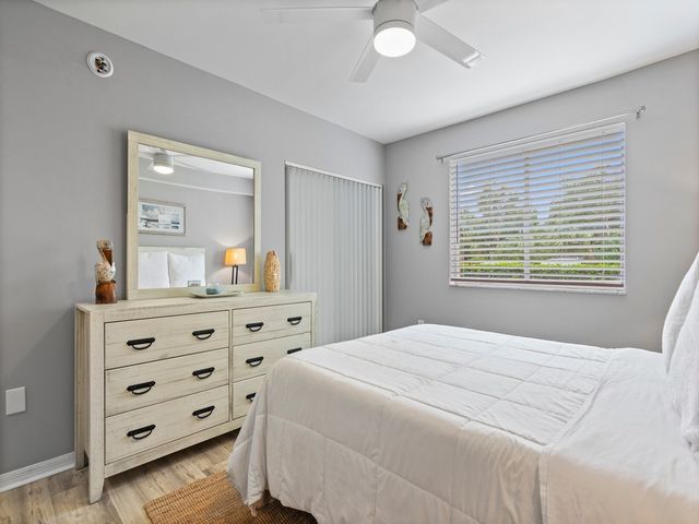 1650 N 42nd Circle 109, Vero Beach, FL 32967