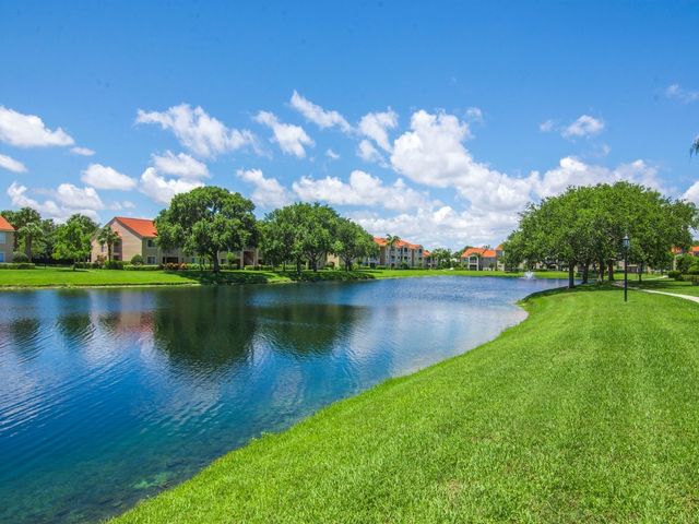 1650 N 42nd Circle 109, Vero Beach, FL 32967