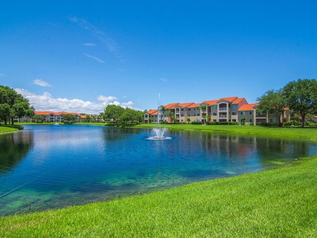 1650 N 42nd Circle 109, Vero Beach, FL 32967