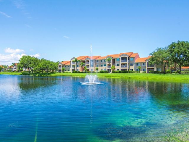 1650 N 42nd Circle 109, Vero Beach, FL 32967