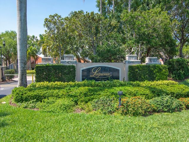 1650 N 42nd Circle 109, Vero Beach, FL 32967