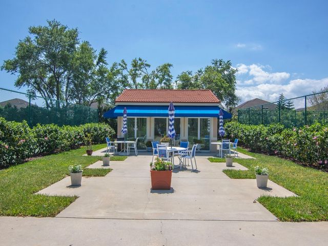 1650 N 42nd Circle 109, Vero Beach, FL 32967