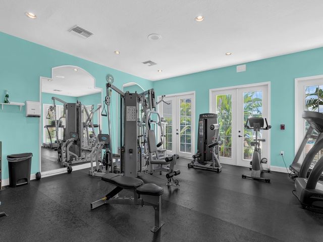 1650 N 42nd Circle 109, Vero Beach, FL 32967