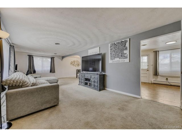 11290 W 77th Dr, Arvada, CO 80005