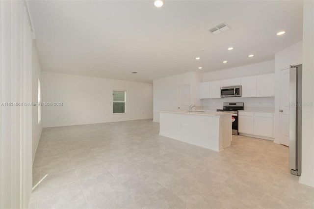 748 REGGIE, Winter Haven, FL 33884