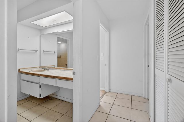 1301 ALAMEDA AVENUE, Clearwater, FL 33759