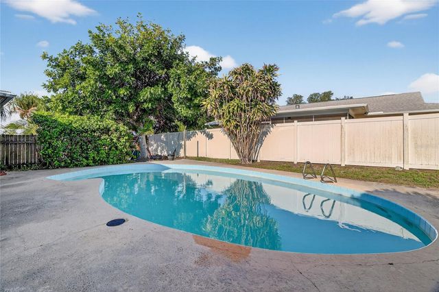 1301 ALAMEDA AVENUE, Clearwater, FL 33759