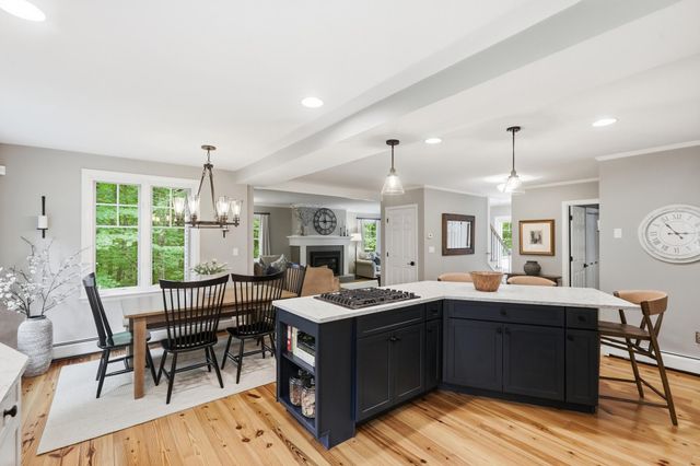325 Belknap Mountain Road, Gilford, NH 03249
