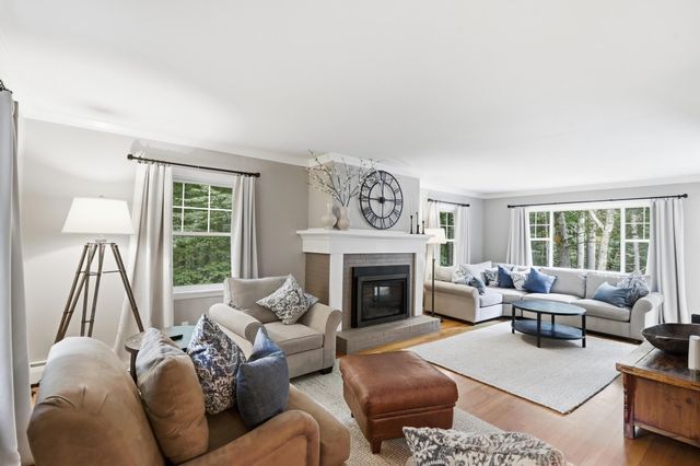 325 Belknap Mountain Road, Gilford, NH 03249