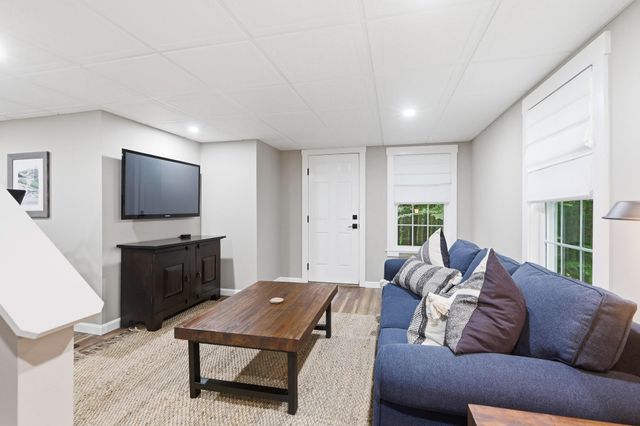 325 Belknap Mountain Road, Gilford, NH 03249