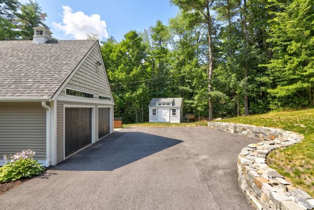 325 Belknap Mountain Road, Gilford, NH 03249
