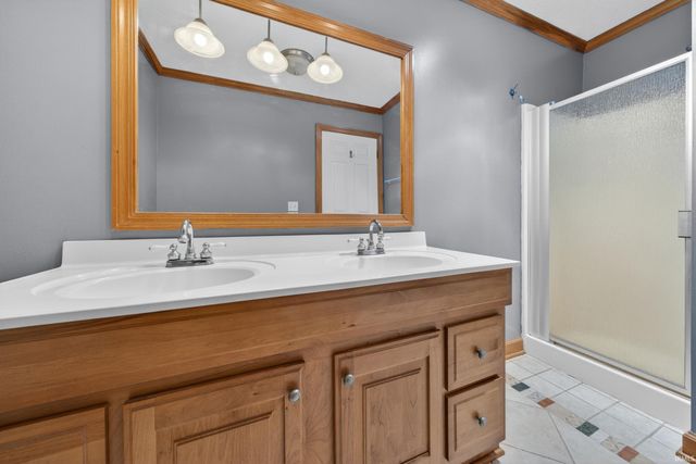757 E 1000 NORTH, Alexandria, IN 46001