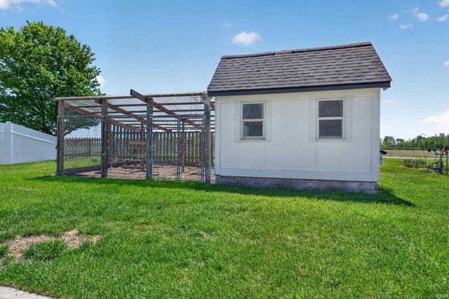 757 E 1000 NORTH, Alexandria, IN 46001