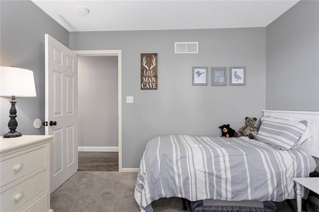 1337 SE 12th Terrace, Lee's Summit, MO 64081