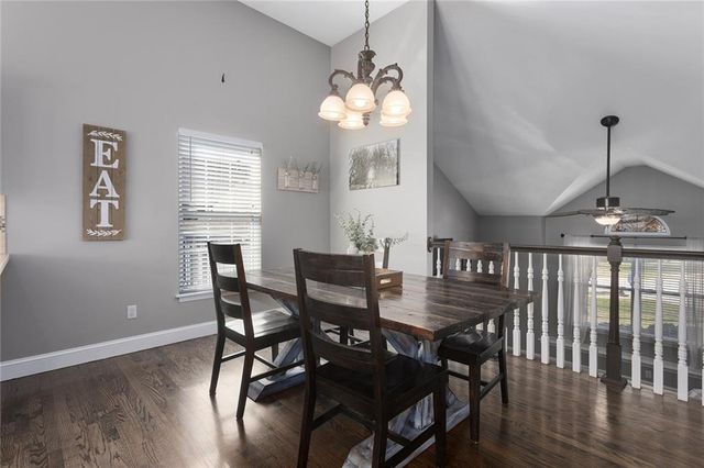 1337 SE 12th Terrace, Lee's Summit, MO 64081