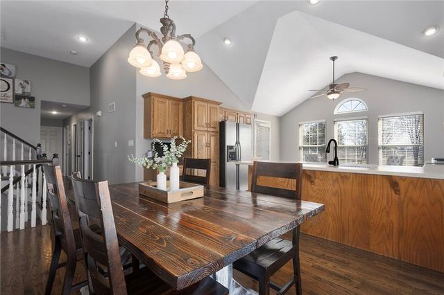 1337 SE 12th Terrace, Lee's Summit, MO 64081