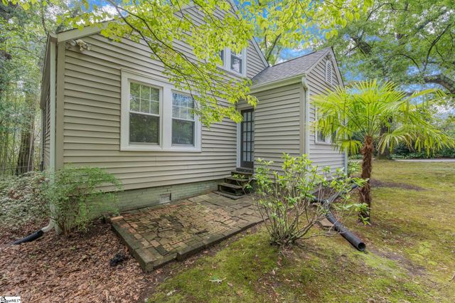 301 Brookwood Drive, Greenville, SC 29605