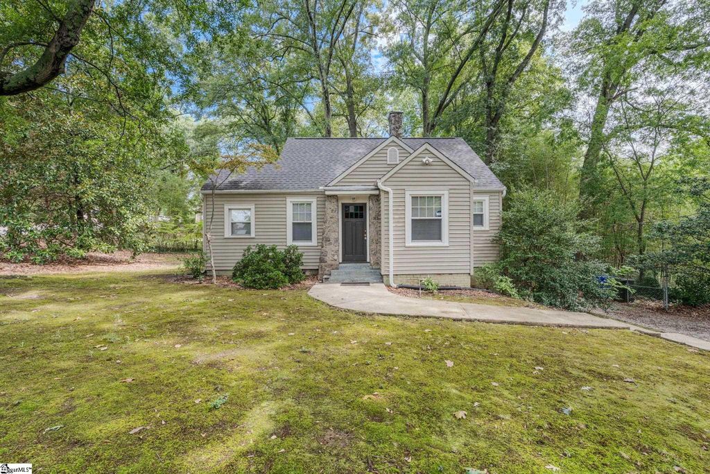 301 Brookwood Drive, Greenville, SC 29605