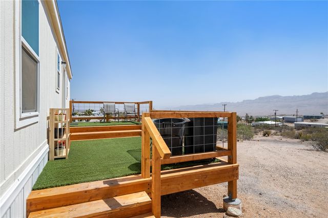 70 W Iceberg Canyon Drive, Meadview, AZ 86444