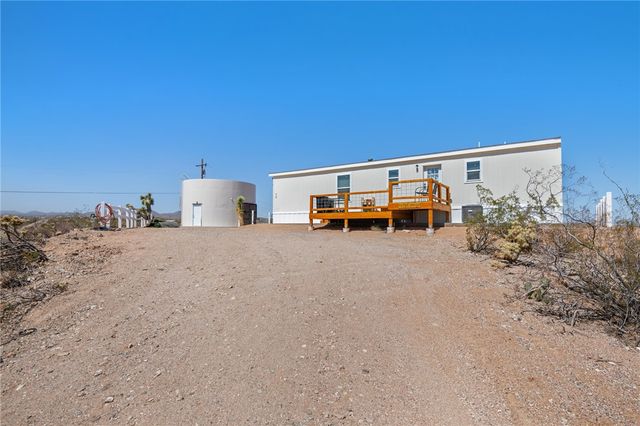 70 W Iceberg Canyon Drive, Meadview, AZ 86444