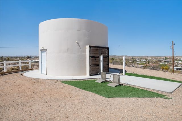 70 W Iceberg Canyon Drive, Meadview, AZ 86444