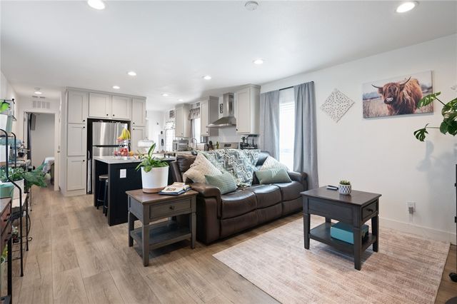 70 W Iceberg Canyon Drive, Meadview, AZ 86444