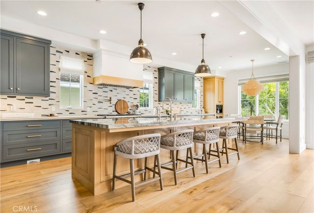 625 Saint James Road, Newport Beach, CA 92663