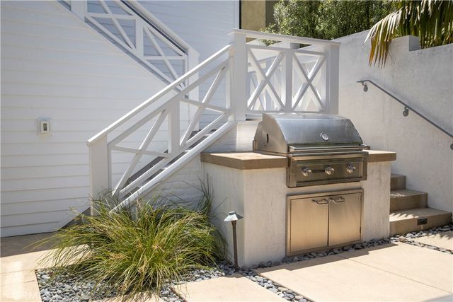 625 Saint James Road, Newport Beach, CA 92663