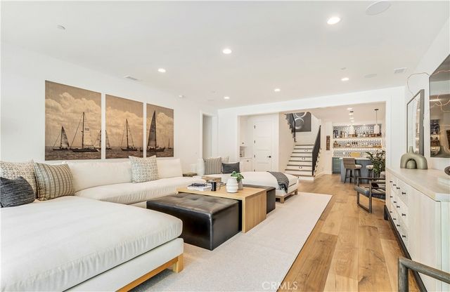 625 Saint James Road, Newport Beach, CA 92663