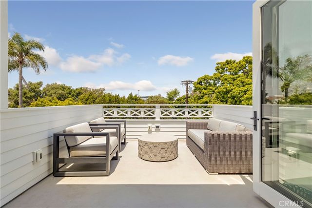 625 Saint James Road, Newport Beach, CA 92663