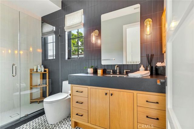 625 Saint James Road, Newport Beach, CA 92663