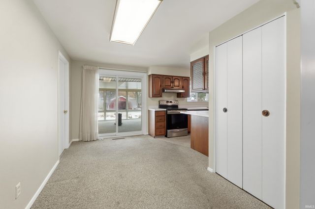 2714 Barnhart Avenue, Fort Wayne, IN 46805