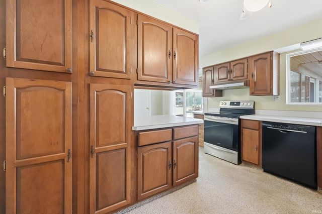 2714 Barnhart Avenue, Fort Wayne, IN 46805