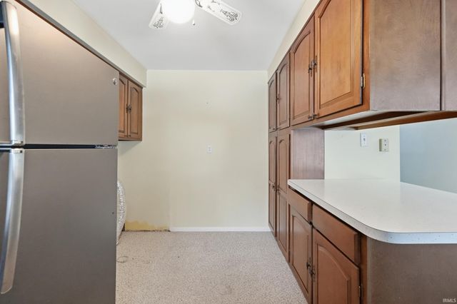 2714 Barnhart Avenue, Fort Wayne, IN 46805