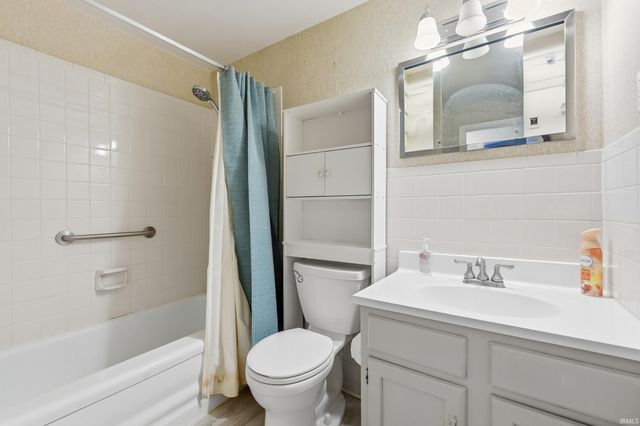 2714 Barnhart Avenue, Fort Wayne, IN 46805